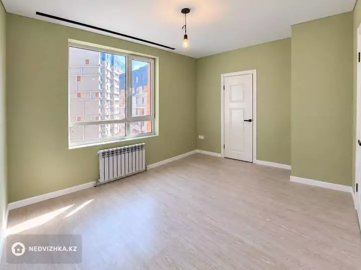 2-комнатная квартира, этаж 12 из 14, 54 м², фотография 2