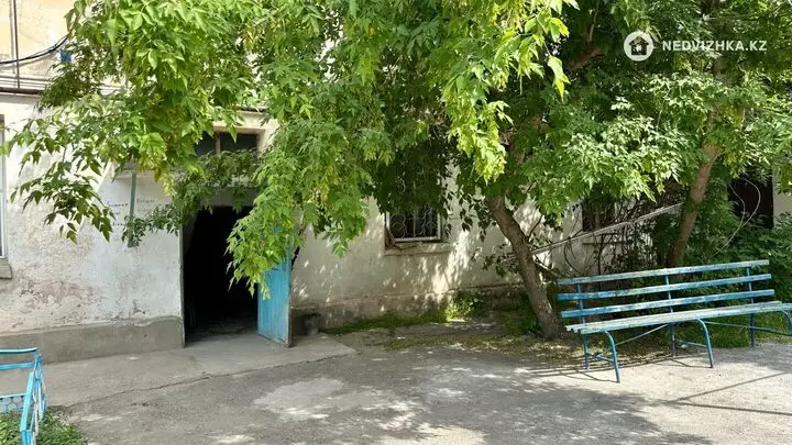 2-комнатная квартира, этаж 2 из 2, 40 м², фотография 2