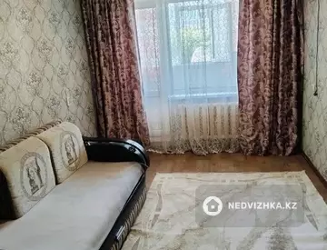 1-комнатная квартира, этаж 3 из 5, 38 м²