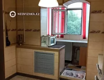 1-комнатная квартира, этаж 3 из 5, 38 м²