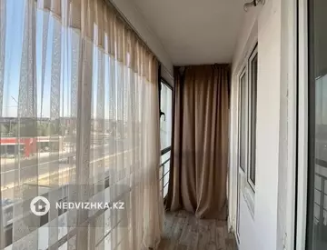 3-комнатная квартира, этаж 3 из 9, 95 м², На длительный срок, миниатюра 6