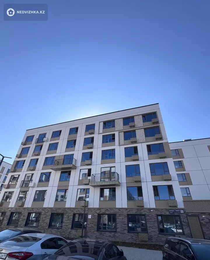 1-комнатная квартира, этаж 5 из 6, 342 м², фотография 2