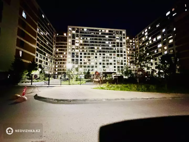2-комнатная квартира, этаж 1 из 16, 50 м², фотография 5