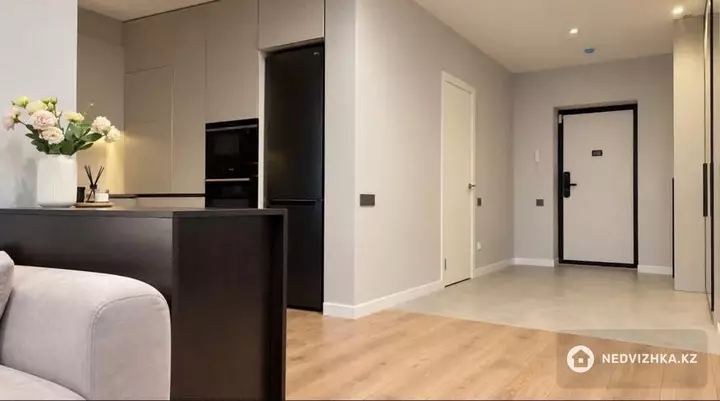 2-комнатная квартира, этаж 15 из 16, 67 м², фотография 5