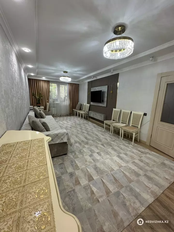 3-бөлмелі пәтер, қабат 1 барлық қабат саны 10, 120 м²
