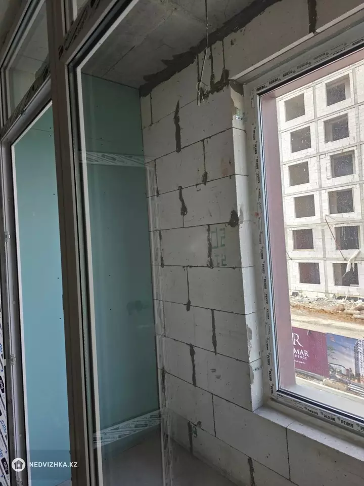 3-комнатная квартира, этаж 2 из 9, 105 м², фотография 4