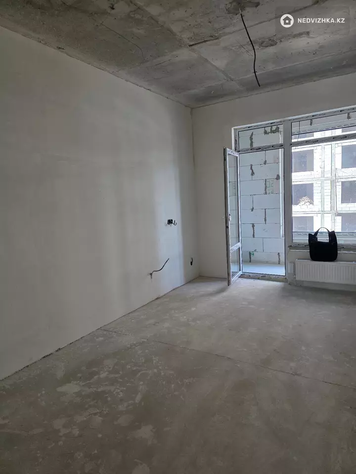 3-комнатная квартира, этаж 2 из 9, 105 м², фотография 5
