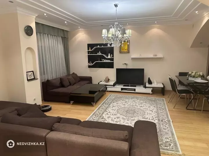 4-комнатная квартира, этаж 7 из 15, 155 м², На длительный срок, 2-фотосурет