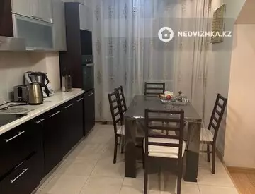 4-комнатная квартира, этаж 7 из 15, 155 м², На длительный срок, миниатюра 11