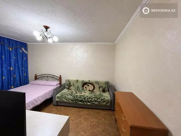 2-комнатная квартира, этаж 4 из 5, 43 м², фотография 3