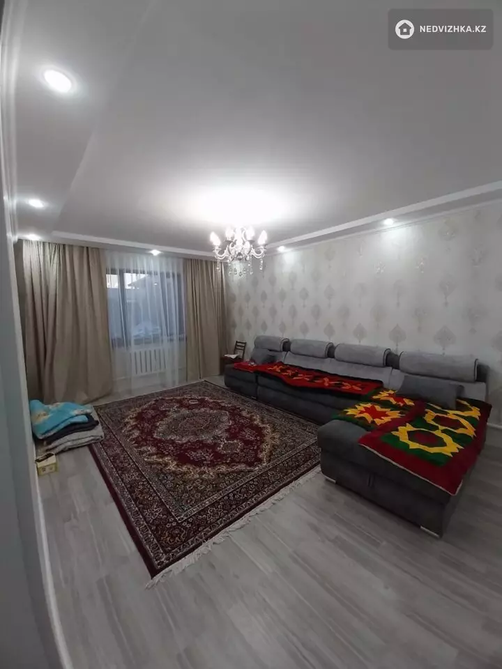 5-комнатный дом, 10 соток, 130 м²