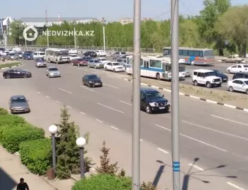 2-комнатная квартира, этаж 3 из 5, 52 м², Посуточно, миниатюра 8