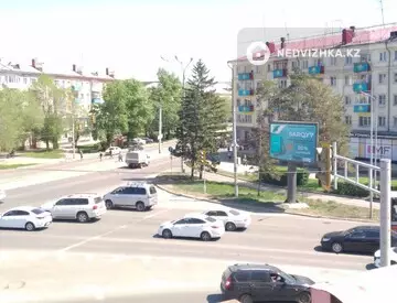 2-комнатная квартира, этаж 3 из 5, 52 м², Посуточно, миниатюра 9