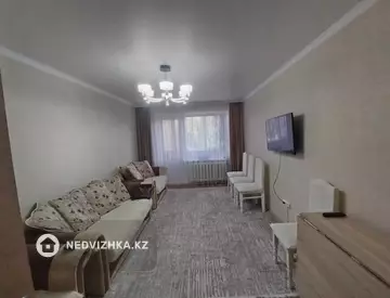 3-комнатная квартира, этаж 5 из 5, 64 м², миниатюра 1