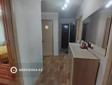3-комнатная квартира, этаж 5 из 5, 64 м², миниатюра 4