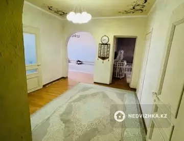 3-комнатная квартира, этаж 1 из 1, 100 м²
