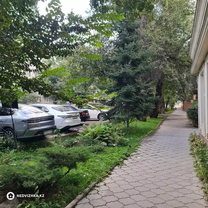 1-комнатная квартира, этаж 2 из 4, 31 м², фотография 2