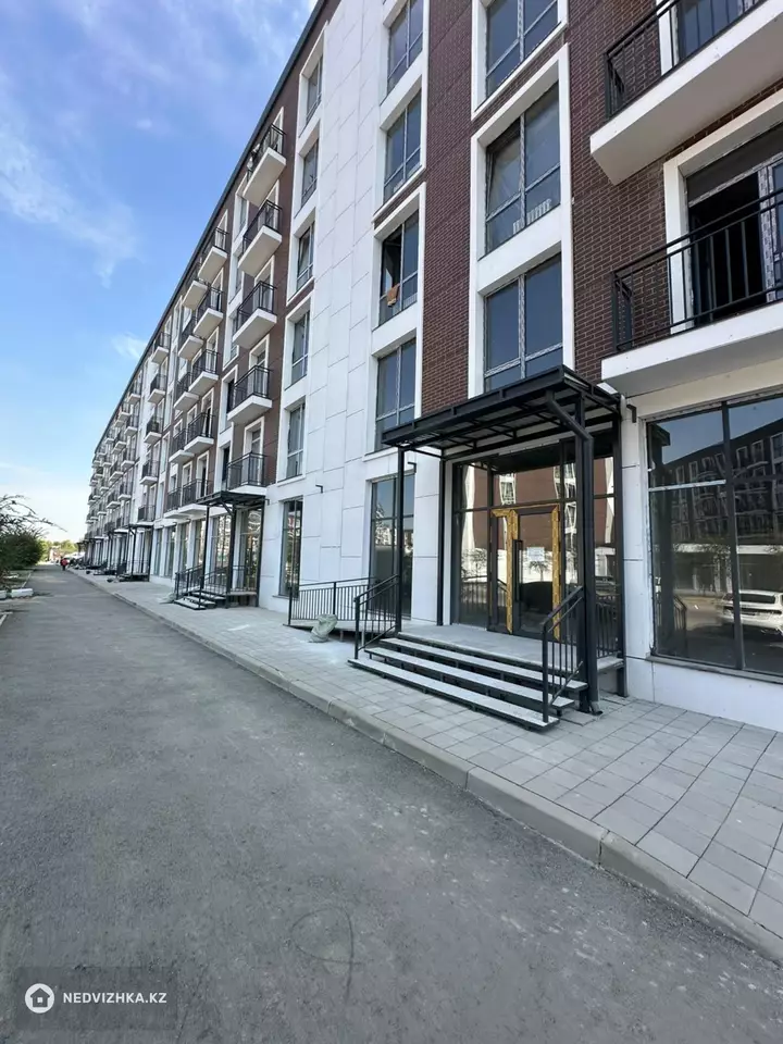 Помещение, этаж 1 из 6, 124 м², На длительный срок