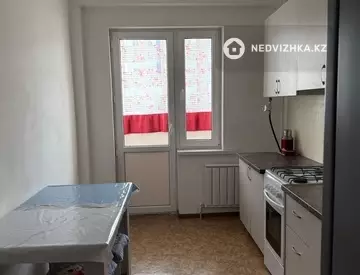 1-комнатная квартира, этаж 3 из 9, 37 м²