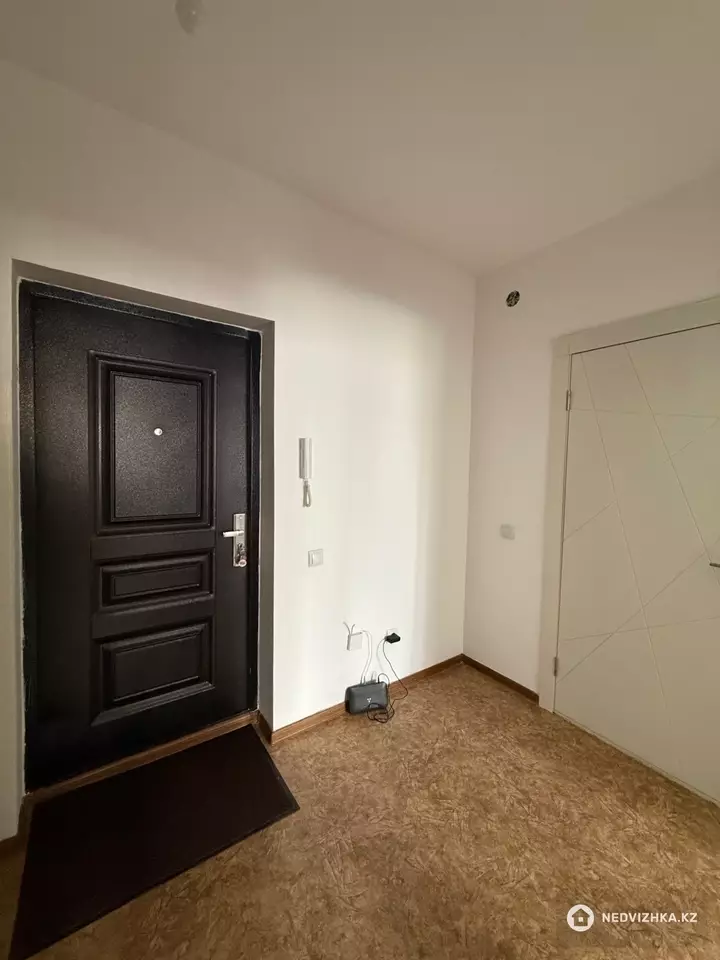 1-комнатная квартира, этаж 3 из 9, 37 м², фотография 4