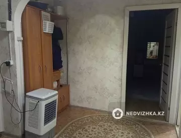 3-комнатная квартира, этаж 5 из 5, 63 м², миниатюра 1