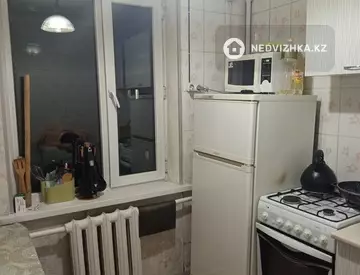 3-комнатная квартира, этаж 5 из 5, 63 м², миниатюра 4