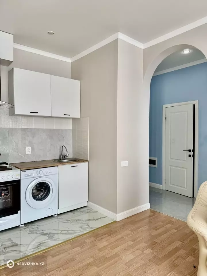 2-комнатная квартира, этаж 12 из 12, 41 м², фотография 4