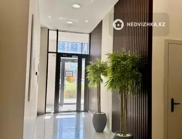 2-комнатная квартира, этаж 12 из 12, 41 м², миниатюра 9