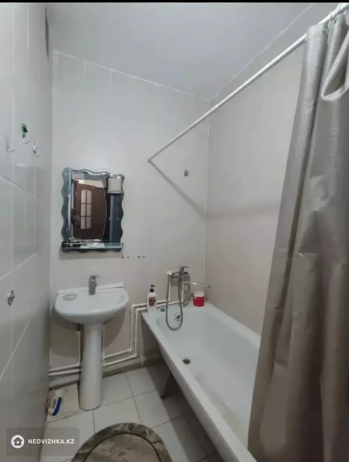 1-комнатная квартира, этаж 3 из 9, 43 м², фотография 4