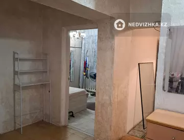 3-комнатная квартира, этаж 2 из 5, 66 м², миниатюра 6