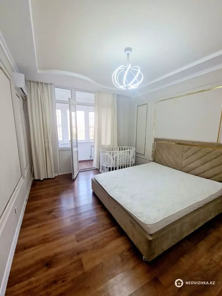 2-комнатная квартира, этаж 12 из 18, 72 м², На длительный срок