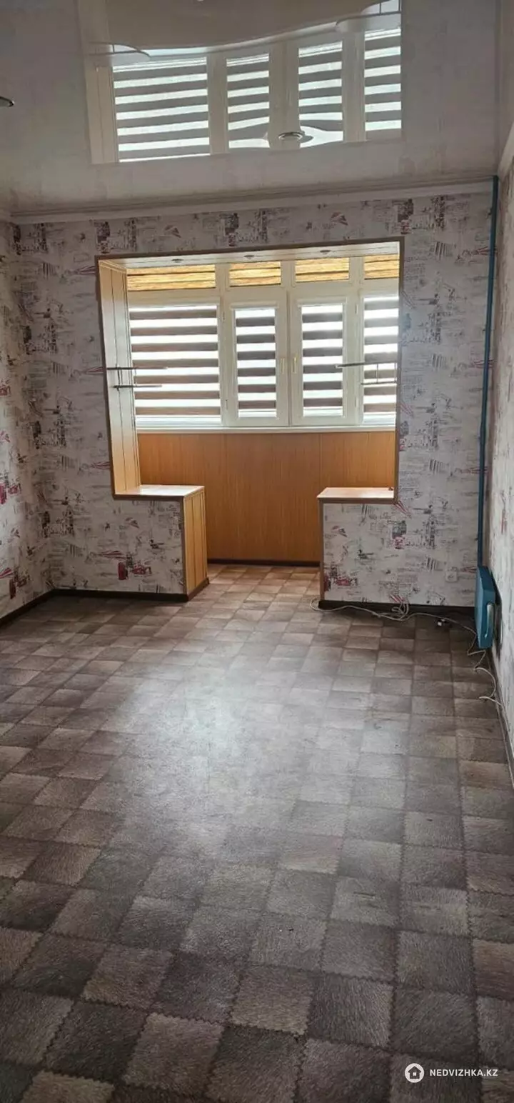 3-комнатная квартира, этаж 4 из 5, 72 м², фотография 3