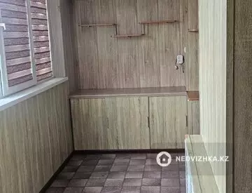 3-комнатная квартира, этаж 4 из 5, 72 м², миниатюра 7