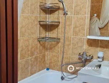 3-комнатная квартира, этаж 4 из 5, 72 м², миниатюра 11