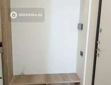 2-комнатная квартира, этаж 8 из 12, 44 м²