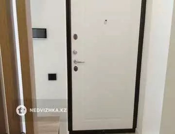 2-комнатная квартира, этаж 8 из 12, 44 м²