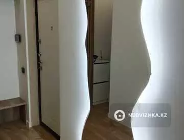 2-комнатная квартира, этаж 8 из 12, 44 м²