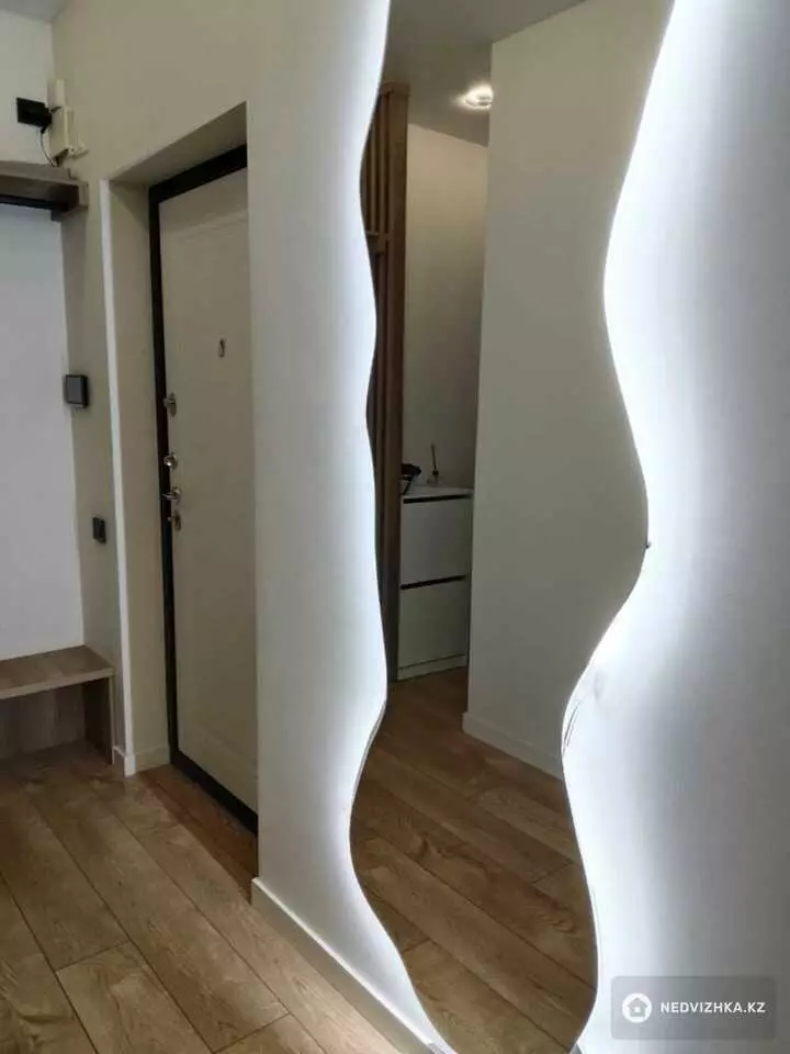 2-комнатная квартира, этаж 8 из 12, 44 м²