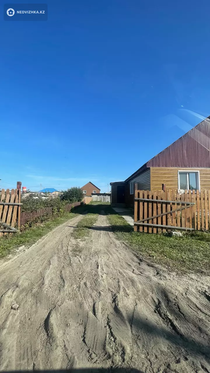 4-комнатный дом, 10 соток, 100 м²