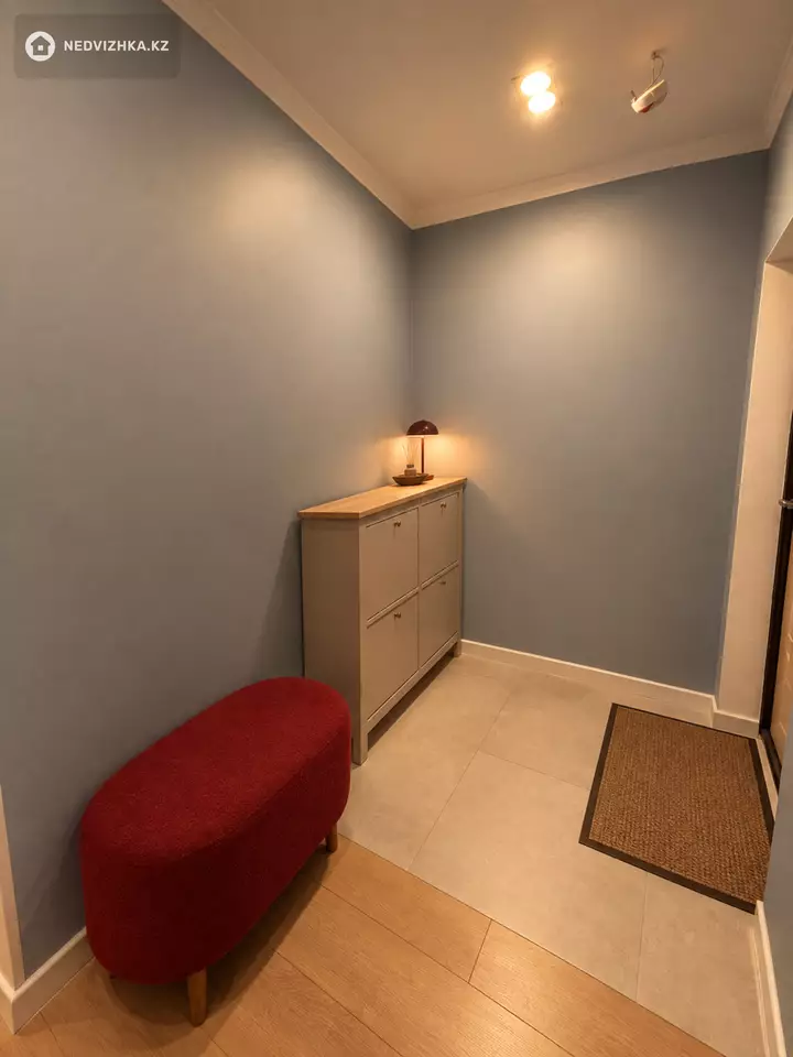 2-комнатная квартира, этаж 8 из 15, 56 м², фотография 3