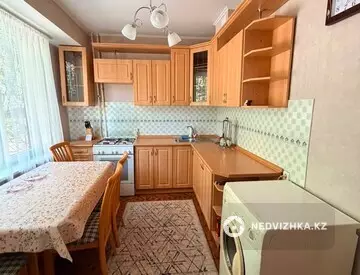 2-комнатная квартира, этаж 1 из 3, 70 м²