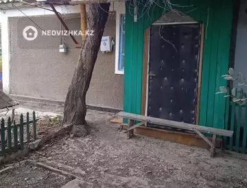 4-бөлмелі үй, 3 соттық, 37 м², 1-нобай