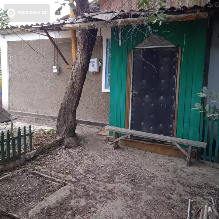 4-бөлмелі үй, 3 соттық, 37 м²