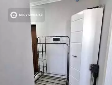 1-комнатная квартира, этаж 5 из 9, 40 м², На длительный срок, миниатюра 2
