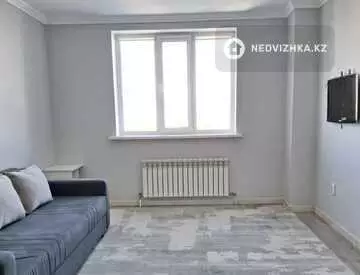 1-комнатная квартира, этаж 5 из 9, 40 м², На длительный срок, миниатюра 1