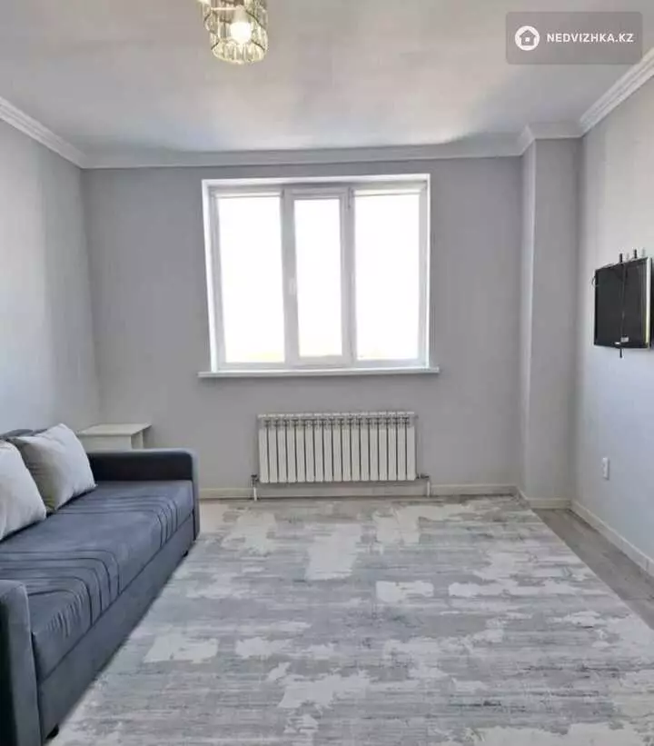 1-комнатная квартира, этаж 5 из 9, 40 м², На длительный срок