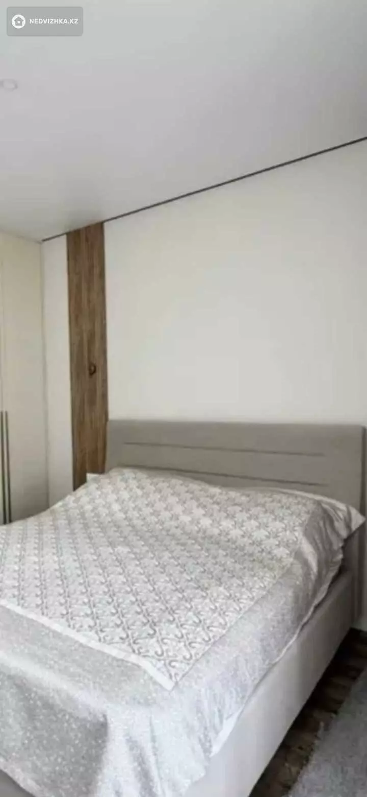 2-комнатная квартира, этаж 4 из 9, 67 м², На длительный срок
