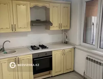 3-комнатная квартира, этаж 3 из 5, 81 м², миниатюра 10
