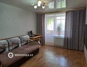 3-комнатная квартира, этаж 3 из 6, 59 м²