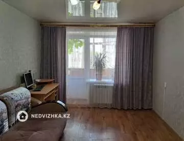 3-комнатная квартира, этаж 3 из 6, 59 м²